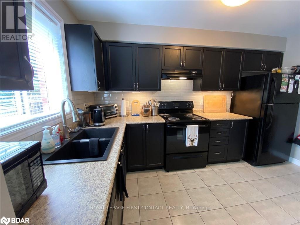 63 Sydenham, Barrie, ON, L4M 6R5 - 6