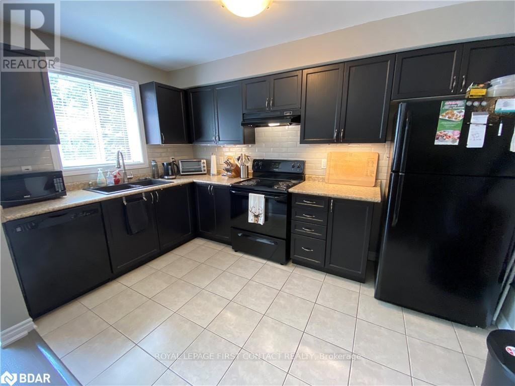 63 Sydenham, Barrie, ON, L4M 6R5 - 7