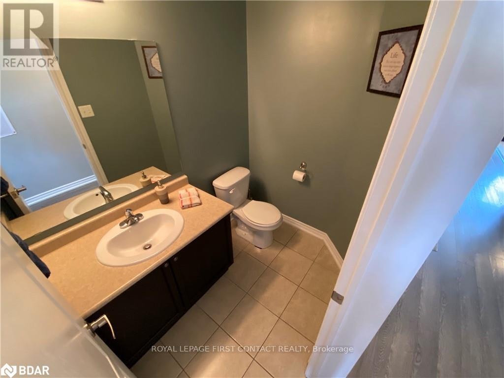 63 Sydenham, Barrie, ON, L4M 6R5 - 8