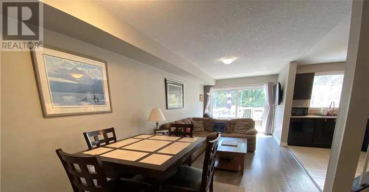 63 Sydenham, Barrie, ON, L4M 6R5 - 3