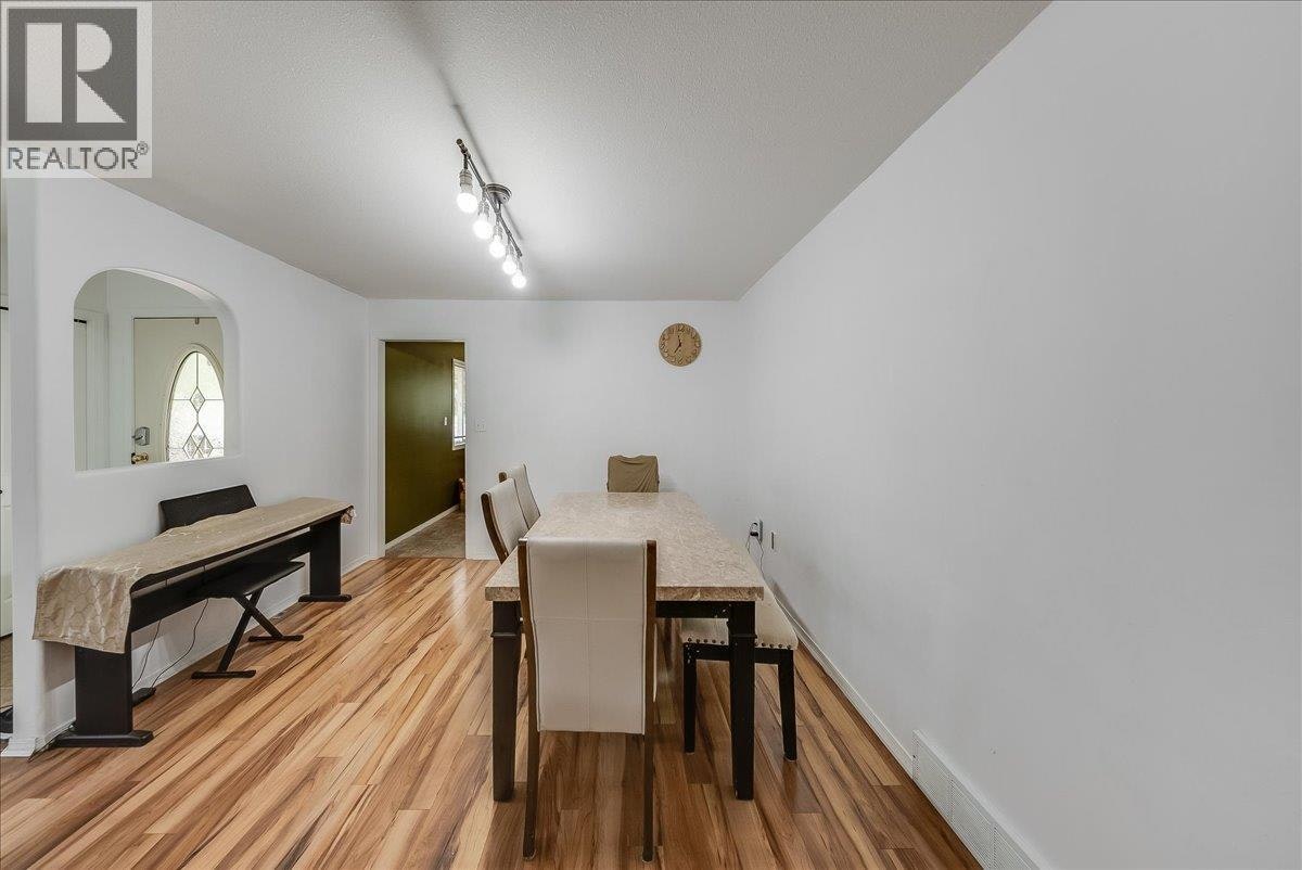 2507 Columbia Avenue, Castlegar, BC, V1N 2X4 - 10