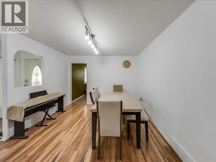 2507 Columbia Avenue, Castlegar, BC, V1N 2X4 - 10