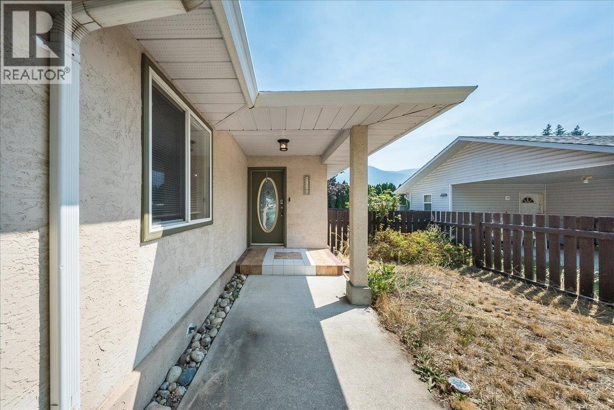 2507 Columbia Avenue, Castlegar, BC, V1N 2X4 - 37