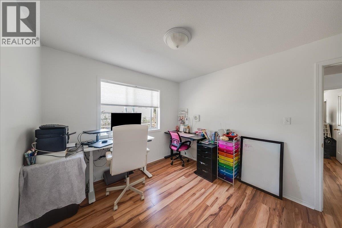 2507 Columbia Avenue, Castlegar, BC, V1N 2X4 - 13