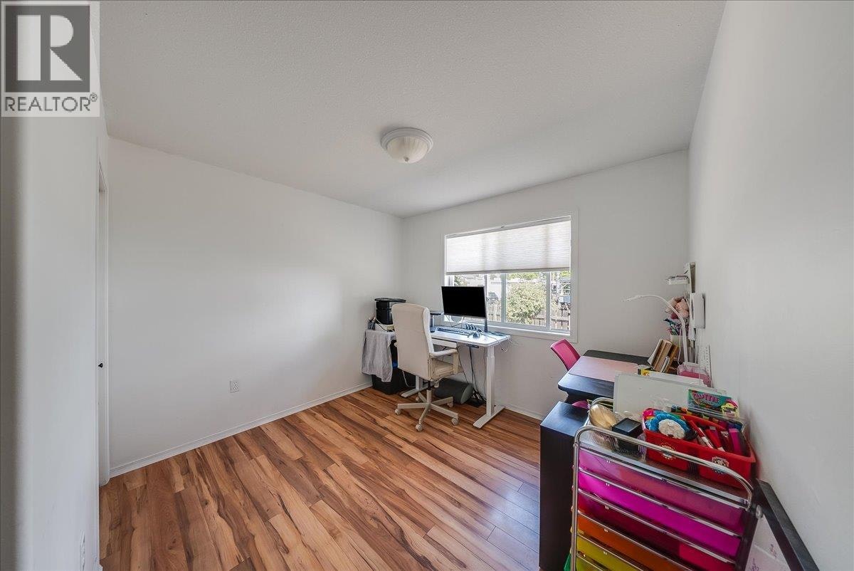 2507 Columbia Avenue, Castlegar, BC, V1N 2X4 - 12