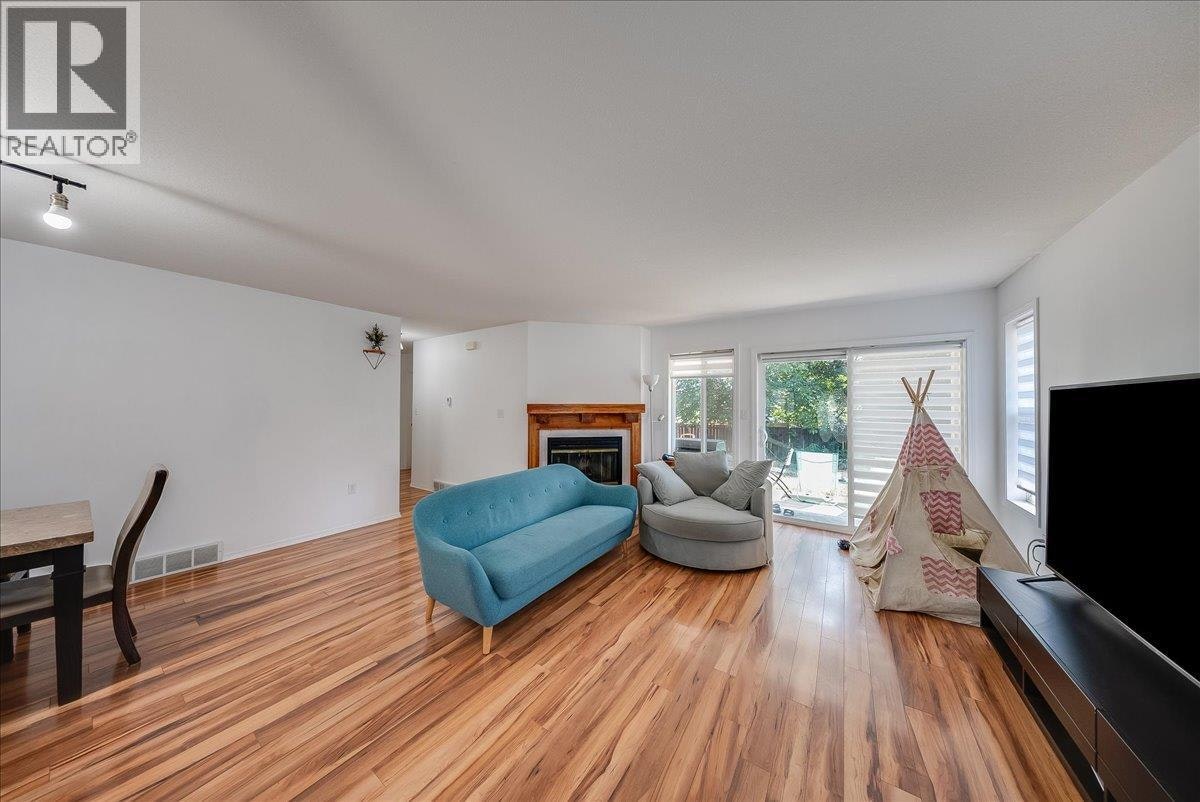 2507 Columbia Avenue, Castlegar, BC, V1N 2X4 - 6