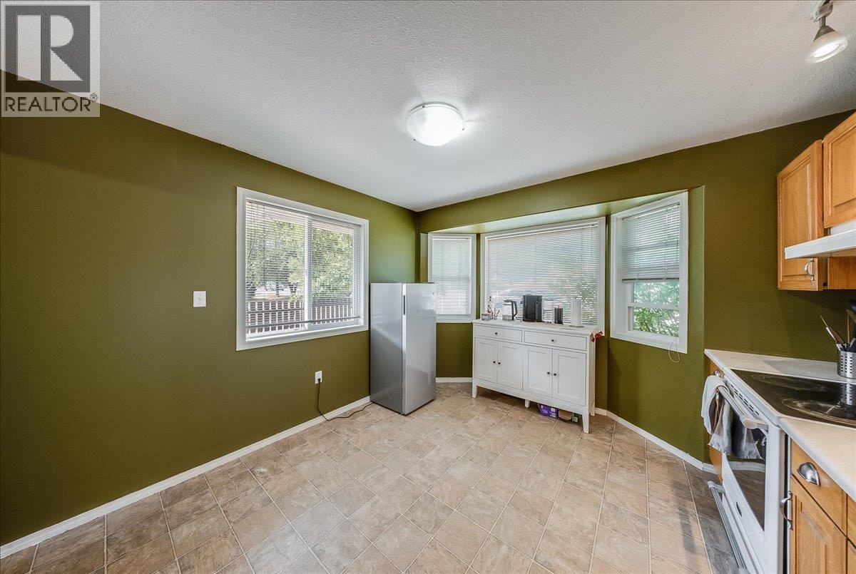 2507 Columbia Avenue, Castlegar, BC, V1N 2X4 - 17