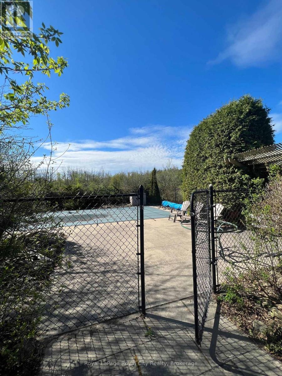 MAIN-287 Clair Road E, Guelph, ON, N1L 1H1 - 15
