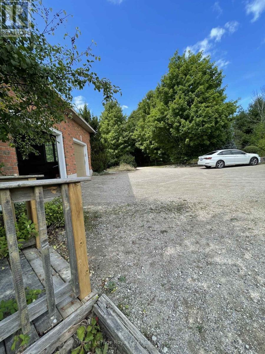 MAIN-287 Clair Road E, Guelph, ON, N1L 1H1 - 17