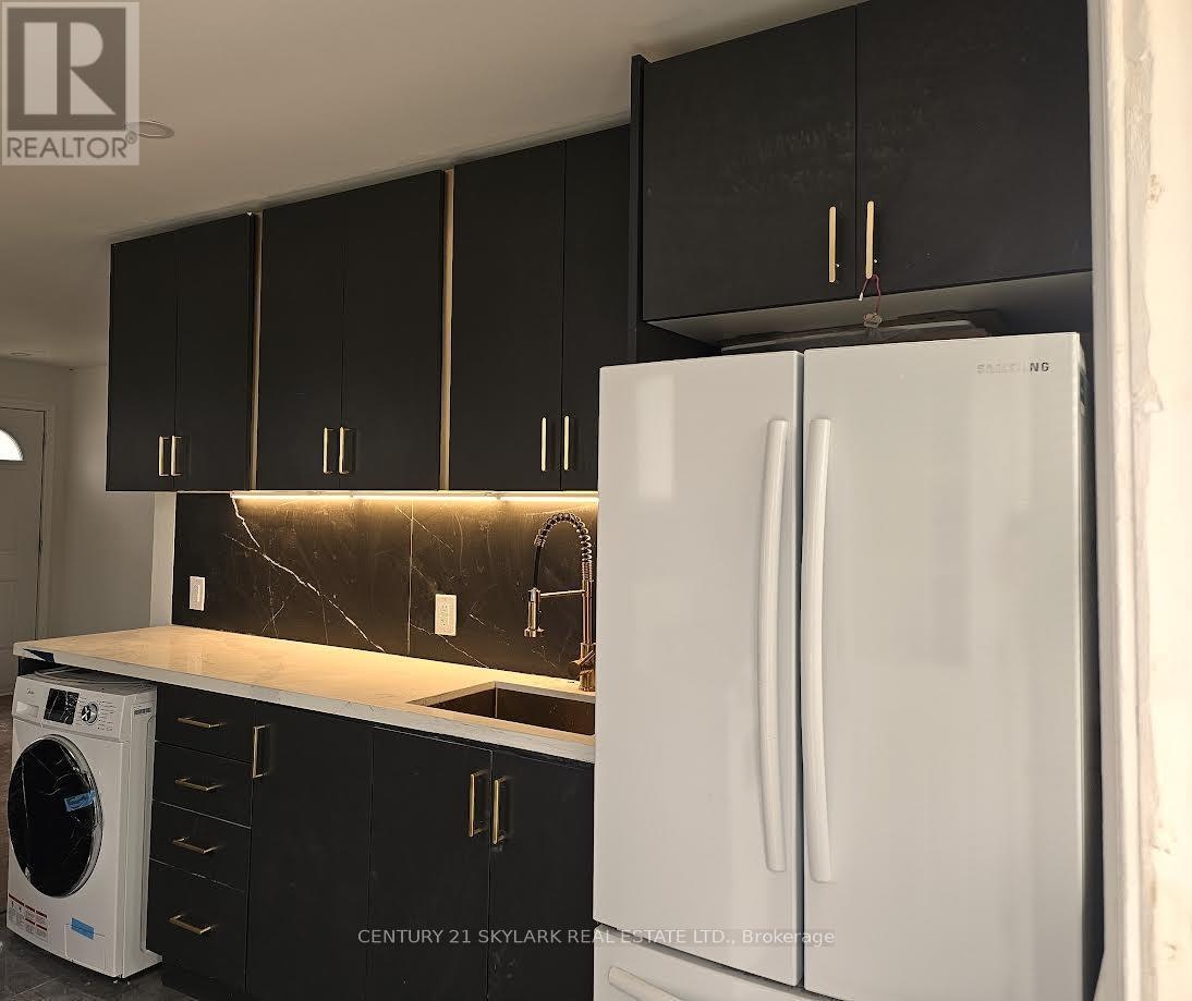 862 Armour Road, Peterborough, ON, K9H 2A2 - 6