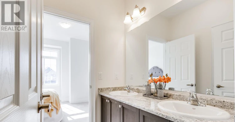 MAIN-72 Christine Elliott Avenue, Whitby, ON, L1P 0B9 - 22
