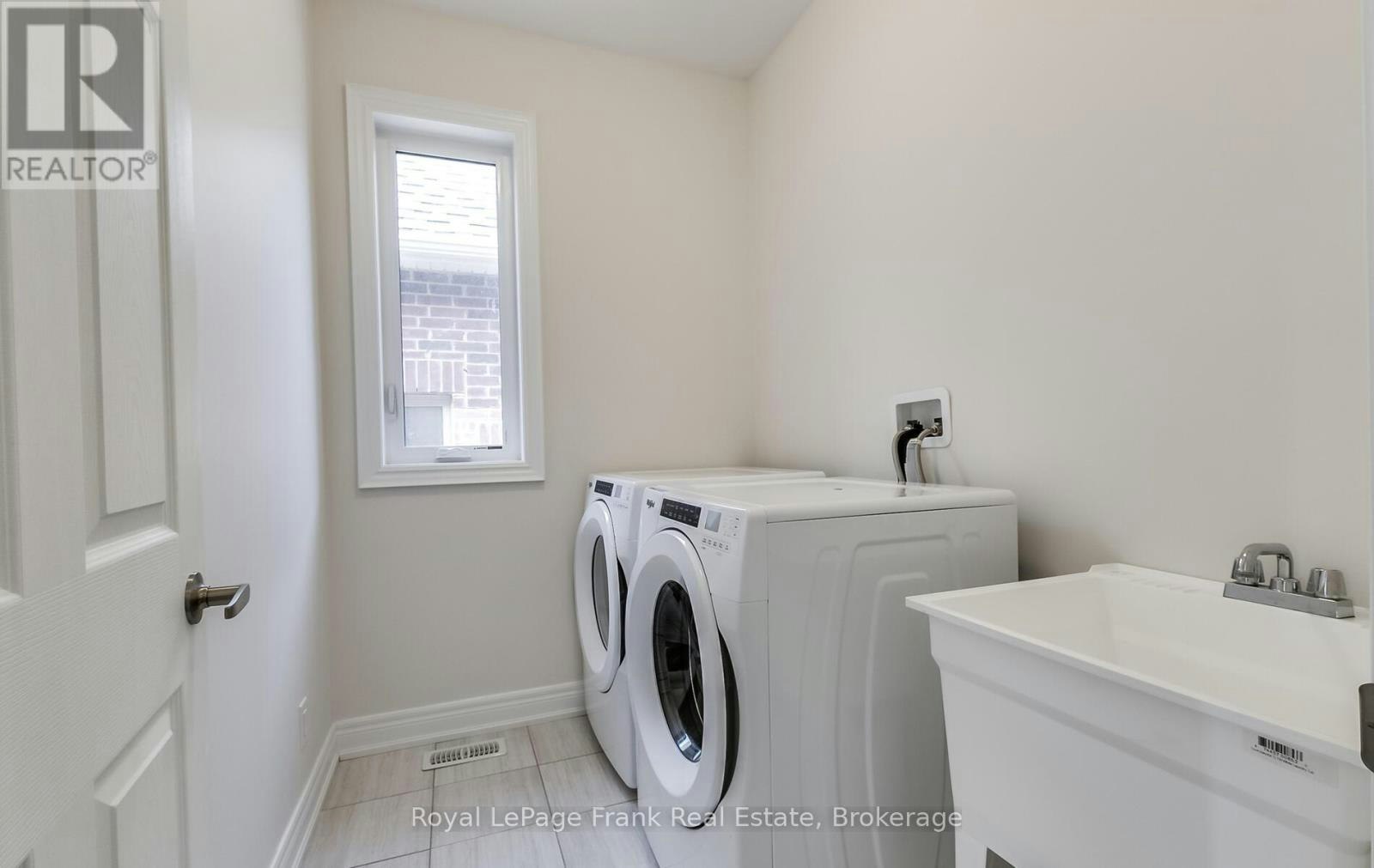 MAIN-72 Christine Elliott Avenue, Whitby, ON, L1P 0B9 - 25