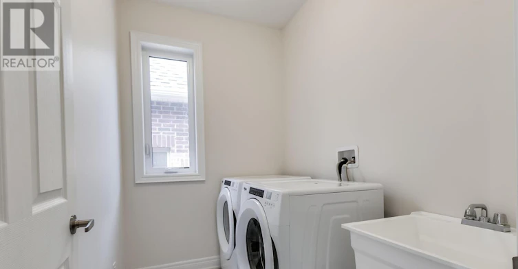 MAIN-72 Christine Elliott Avenue, Whitby, ON, L1P 0B9 - 25