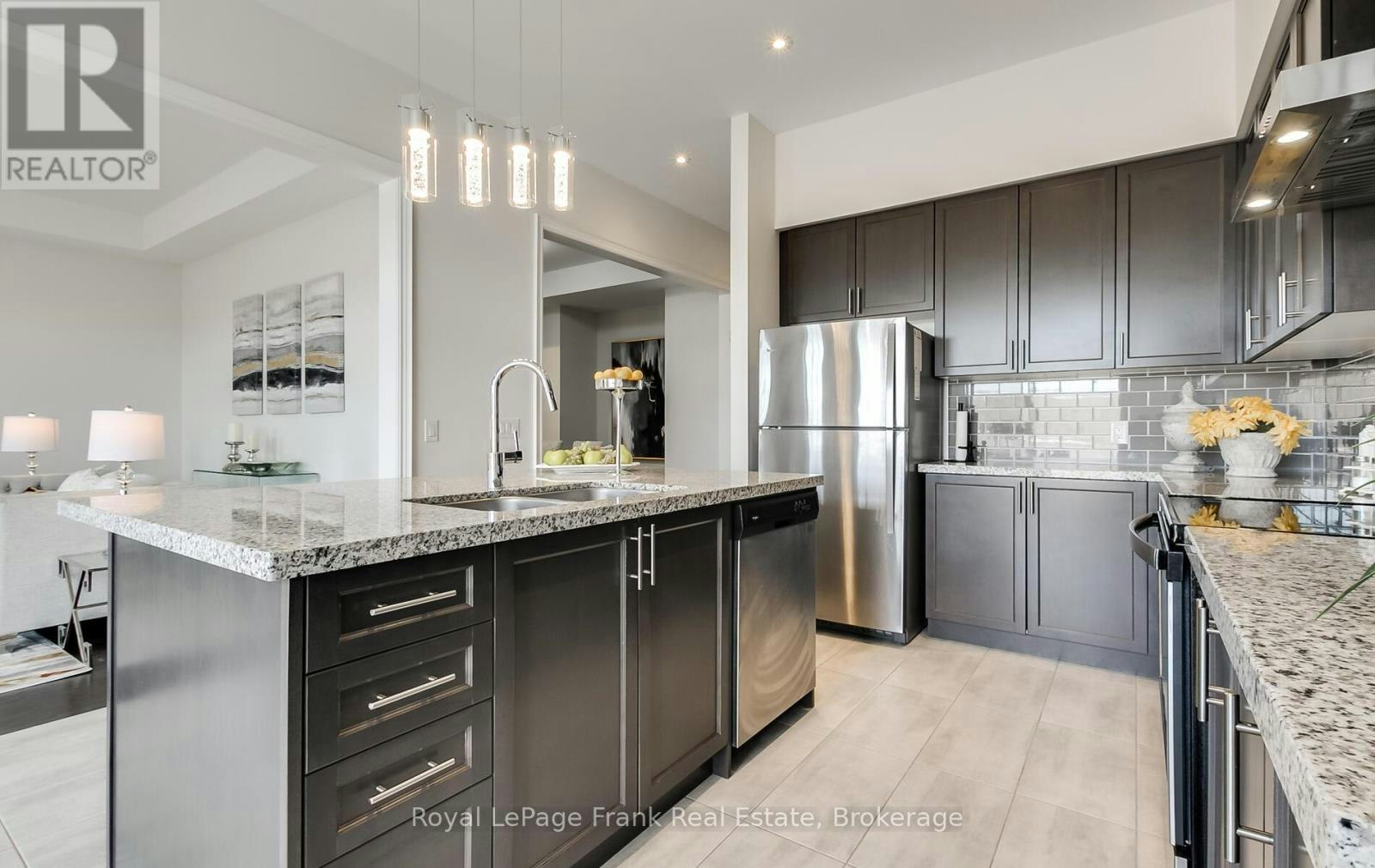 MAIN-72 Christine Elliott Avenue, Whitby, ON, L1P 0B9 - 14