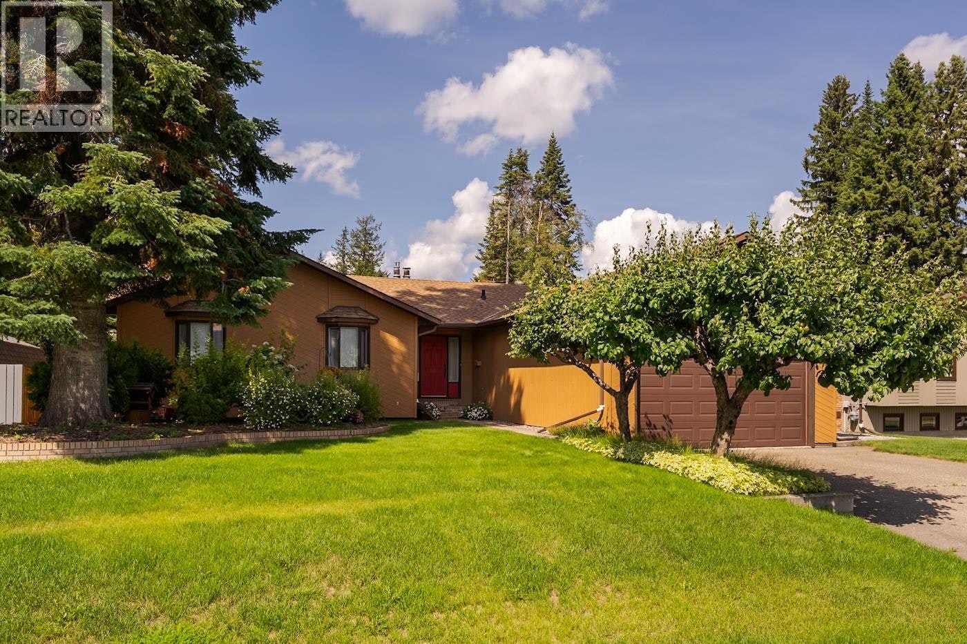 2715 Wildwood Crescent, Prince George, BC, V2K 3Y4