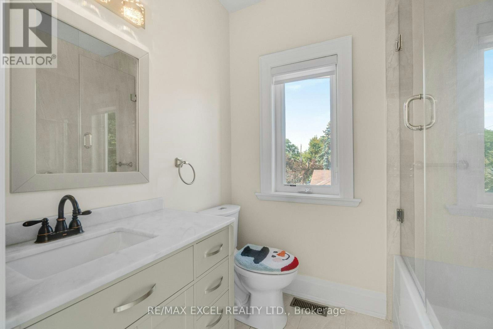49 Kenton Drive, Toronto, ON, M2R 2H9 - 35