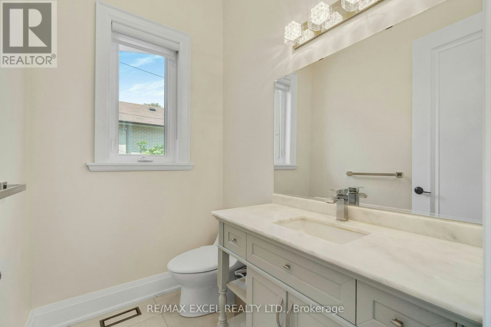 49 Kenton Drive, Toronto, ON, M2R 2H9 - 17