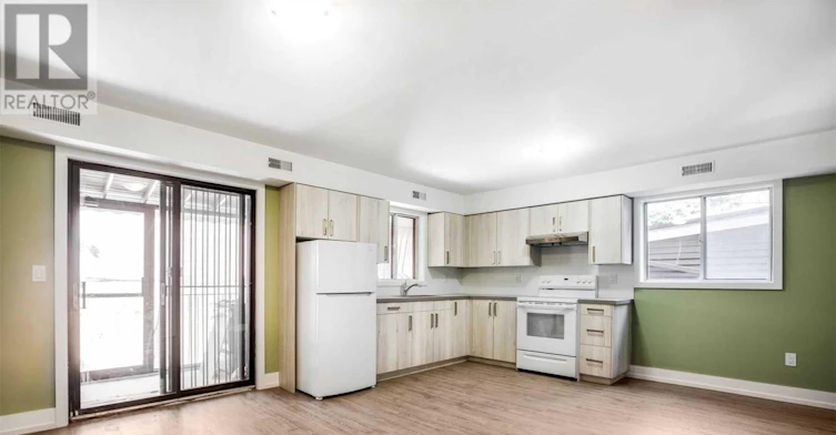MAIN-86 Givins Street, Toronto, ON, M6J 2X8 - 5