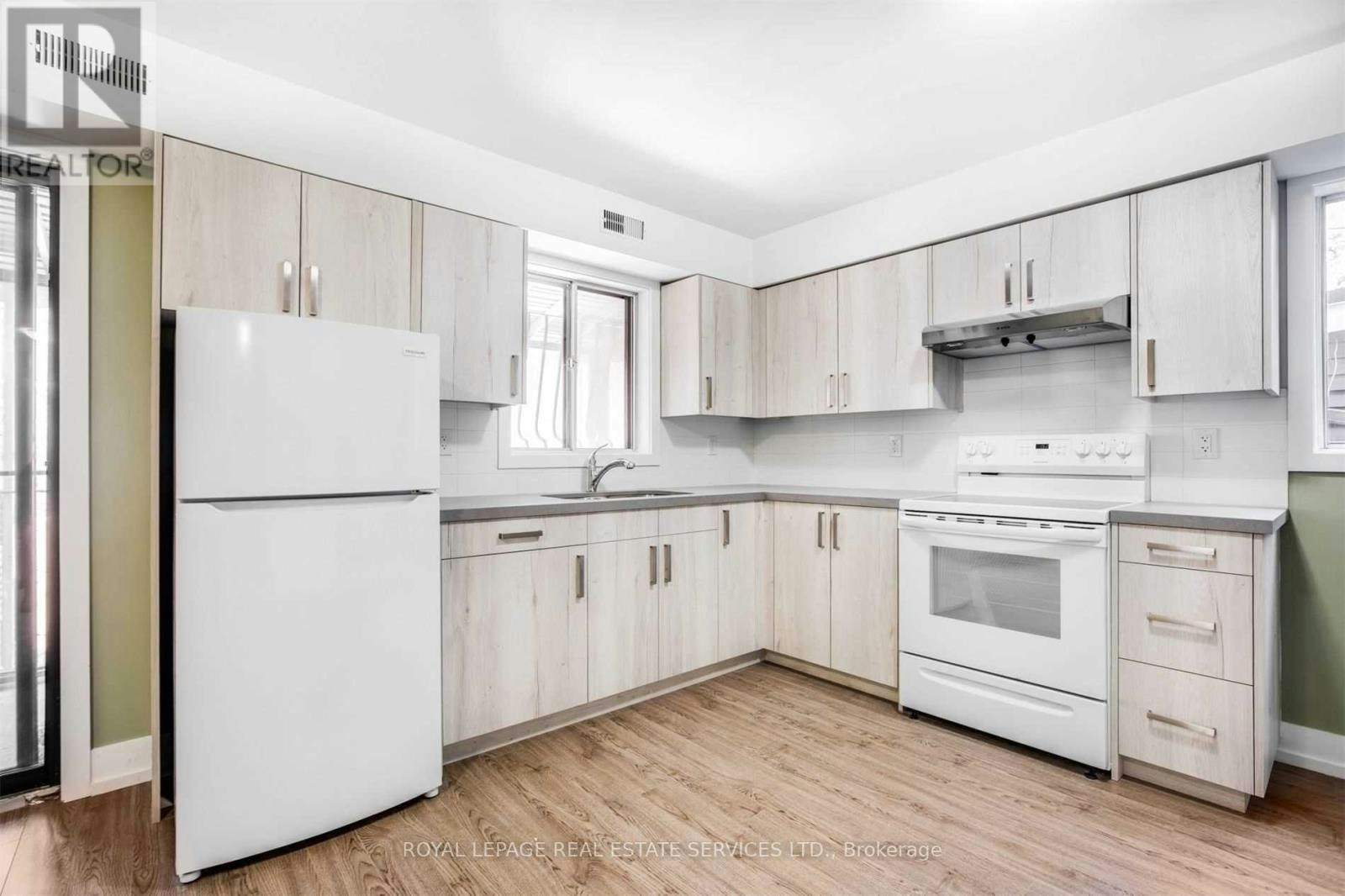 MAIN-86 Givins Street, Toronto, ON, M6J 2X8 - 6