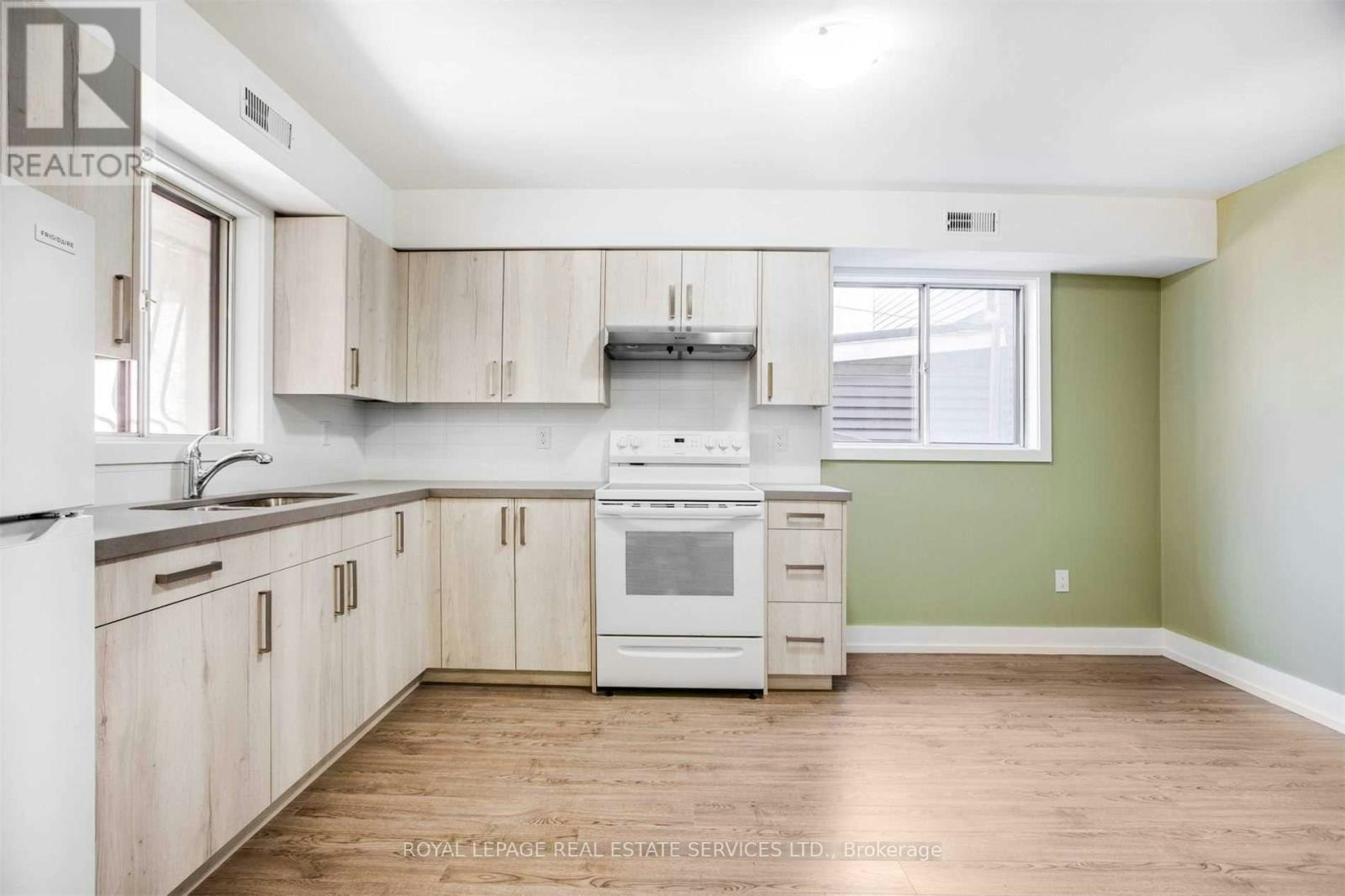 MAIN-86 Givins Street, Toronto, ON, M6J 2X8 - 7