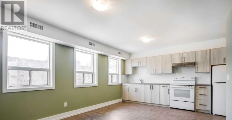 UPPER-86 Givins Street, Toronto, ON, M6J 2X8 - 13