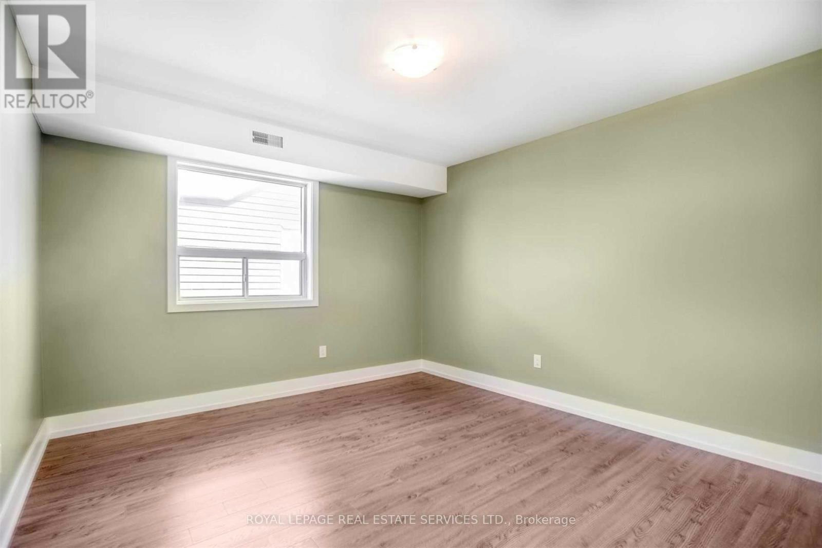 UPPER-86 Givins Street, Toronto, ON, M6J 2X8 - 16