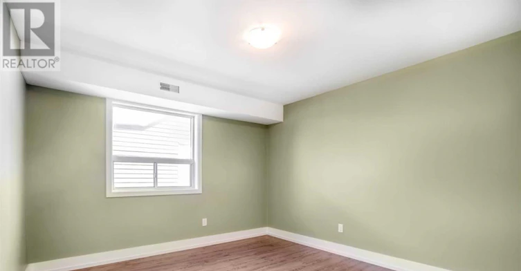UPPER-86 Givins Street, Toronto, ON, M6J 2X8 - 16