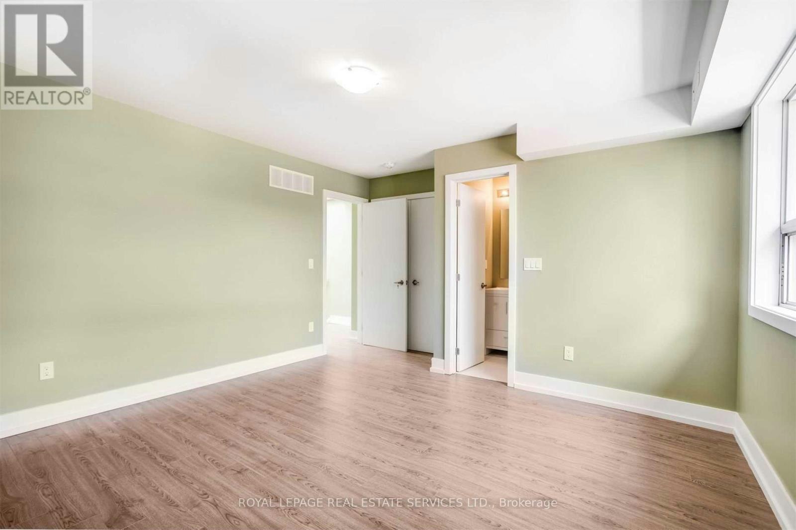 UPPER-86 Givins Street, Toronto, ON, M6J 2X8 - 17