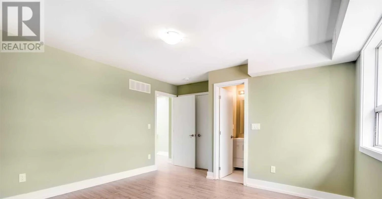 UPPER-86 Givins Street, Toronto, ON, M6J 2X8 - 17