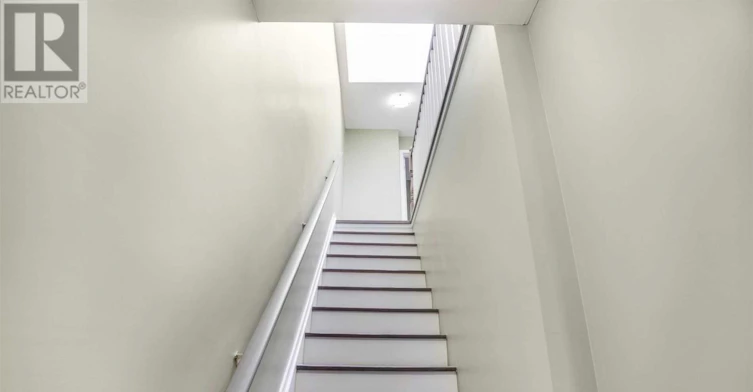 UPPER-86 Givins Street, Toronto, ON, M6J 2X8 - 5