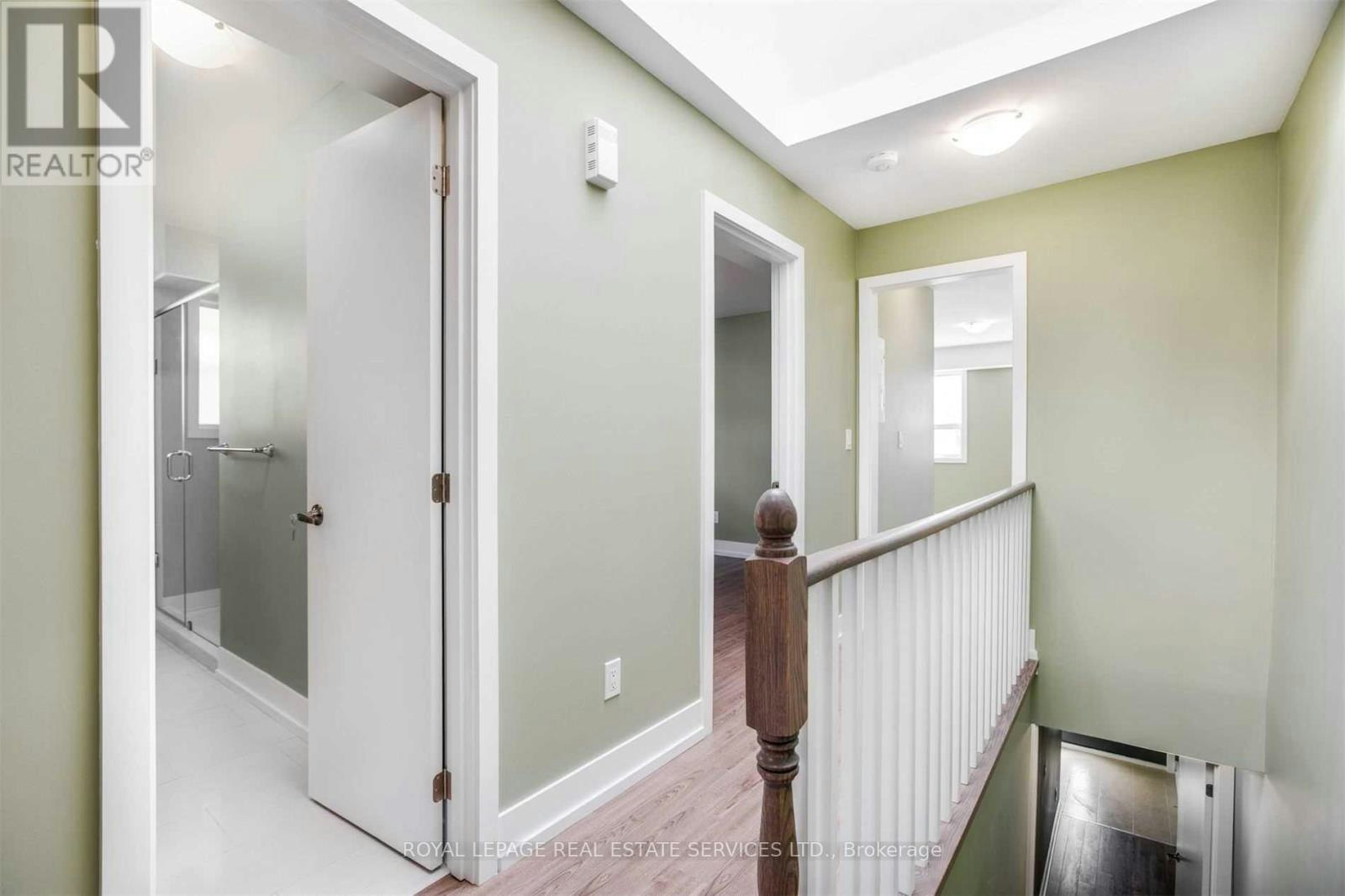 UPPER-86 Givins Street, Toronto, ON, M6J 2X8 - 7