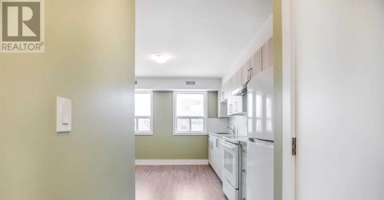 UPPER-86 Givins Street, Toronto, ON, M6J 2X8 - 10