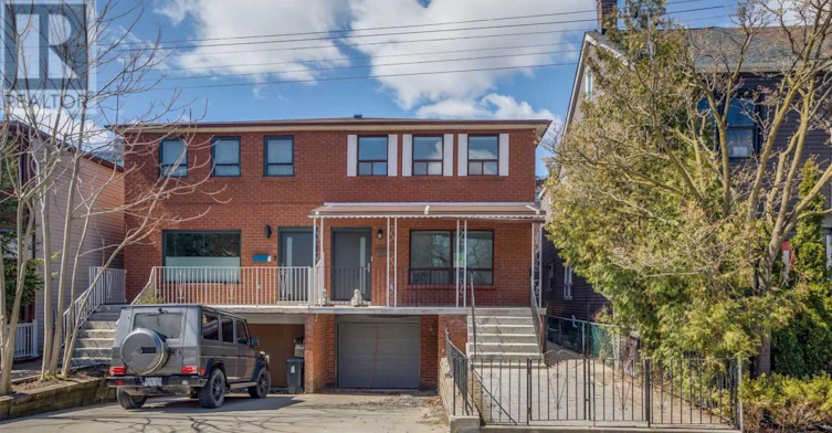 UPPER-86 Givins Street, Toronto, ON, M6J 2X8