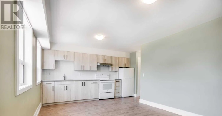 UPPER-86 Givins Street, Toronto, ON, M6J 2X8 - 15