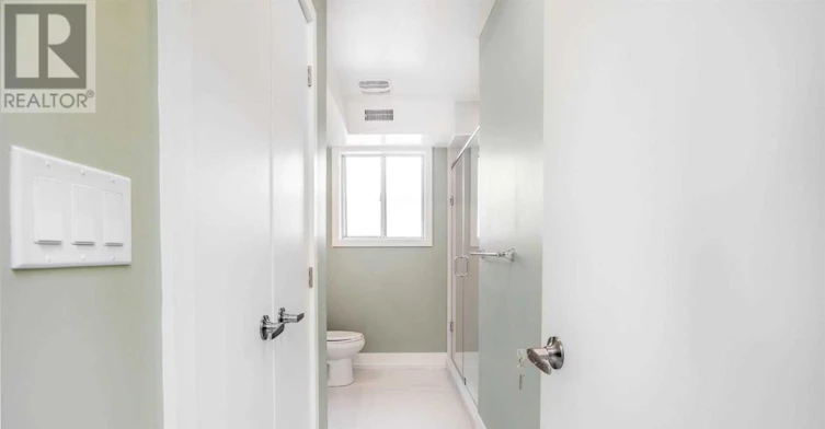 UPPER-86 Givins Street, Toronto, ON, M6J 2X8 - 21