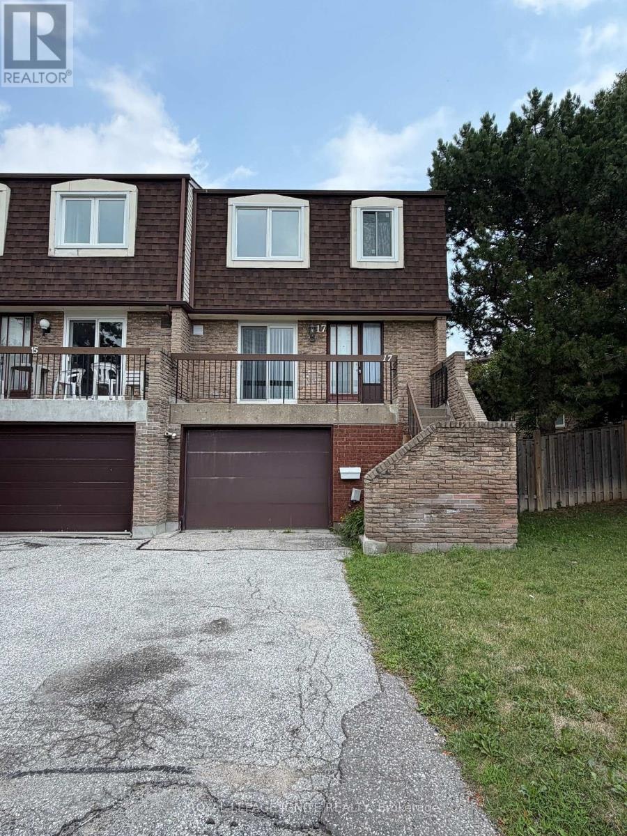 8-17 Sandhurst Circle, Toronto, ON, M1S 4B2