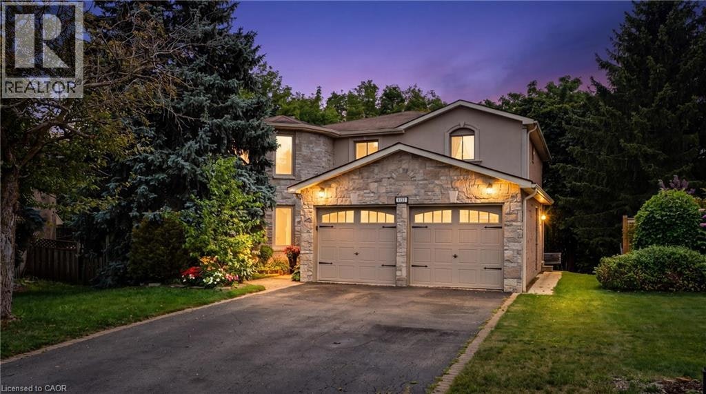 5172 Hidden Valley Court, Mississauga, ON, L5M 3P1