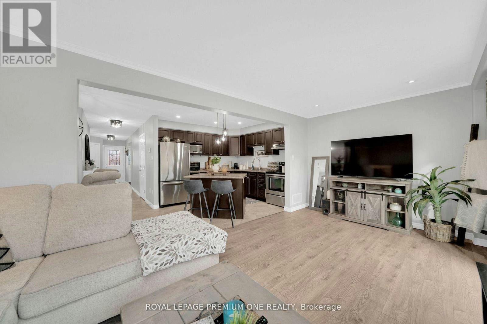 31 Stevenson Street, Essa, ON, L0M 1B6 - 18