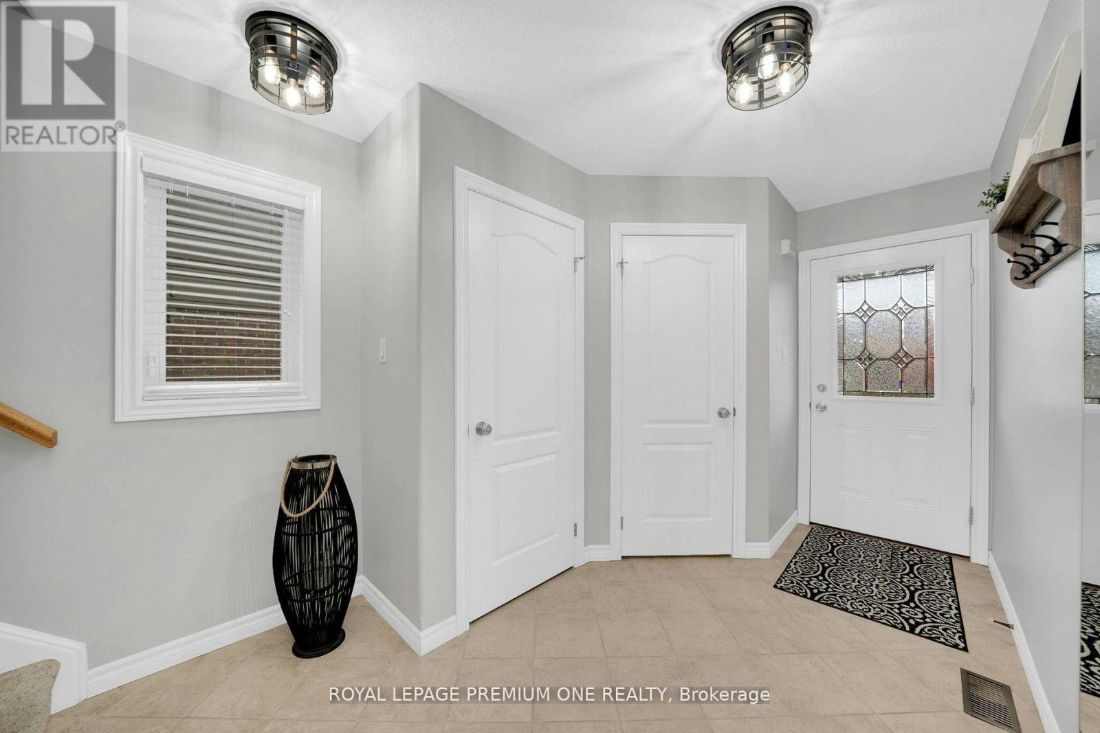 31 Stevenson Street, Essa, ON, L0M 1B6 - 5