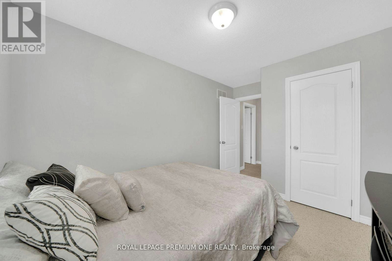31 Stevenson Street, Essa, ON, L0M 1B6 - 28