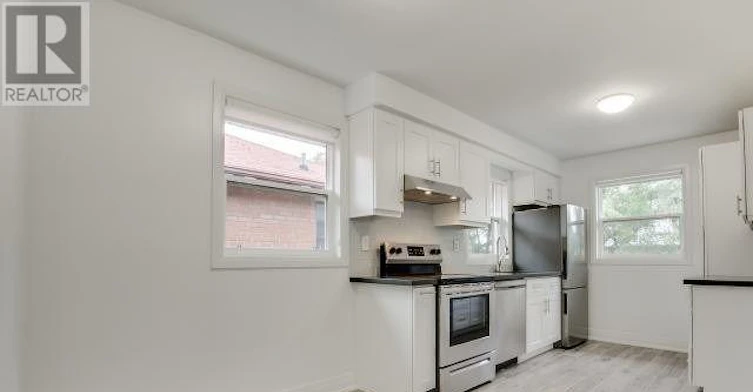 3-148 Portland Street, Toronto, ON, M8Y 1B2 - 4