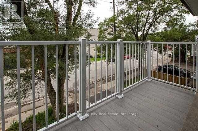 3-148 Portland Street, Toronto, ON, M8Y 1B2 - 17