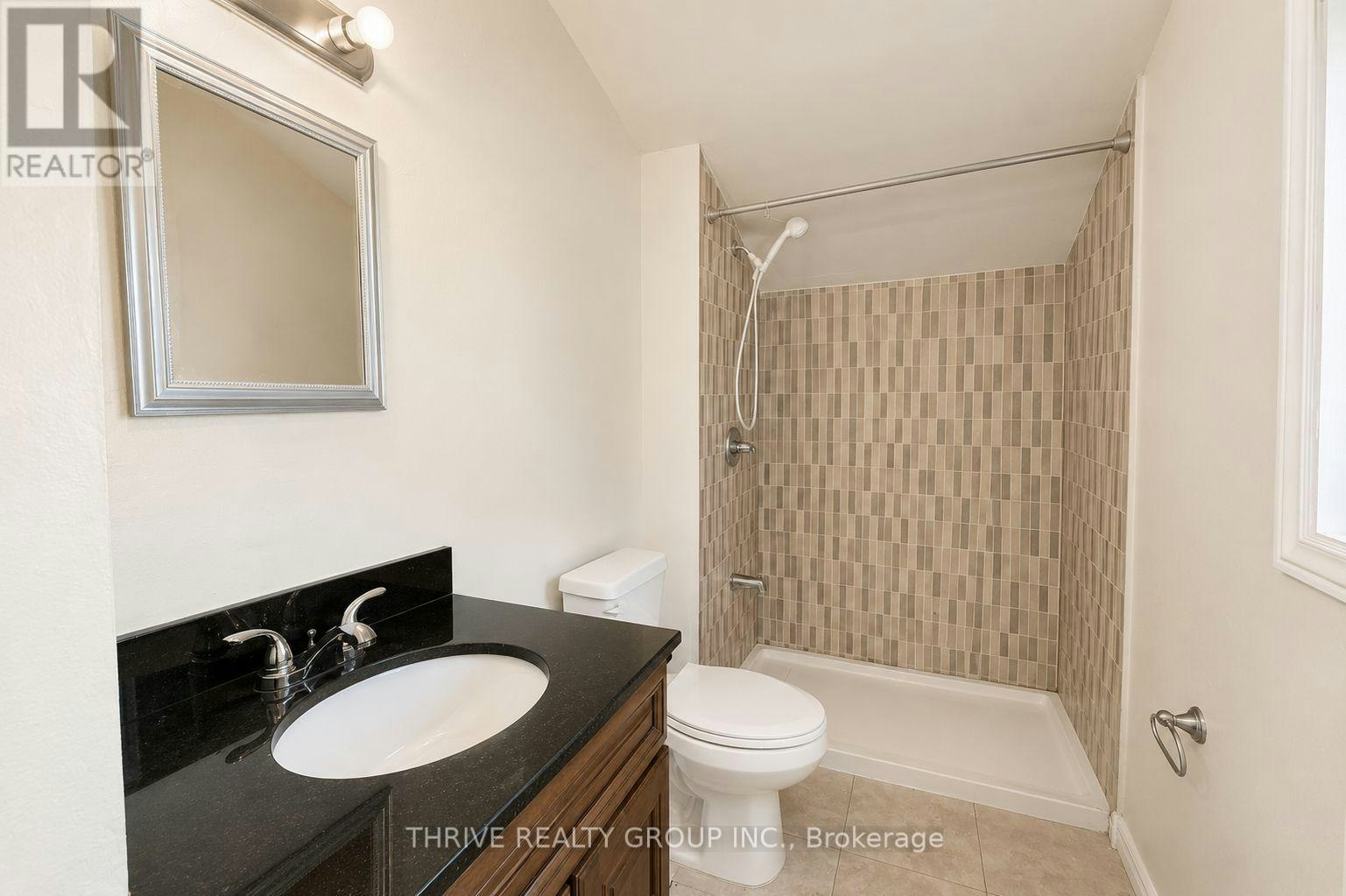 REAR-220 Hamilton Road, London, ON, N5Z 1R1 - 5