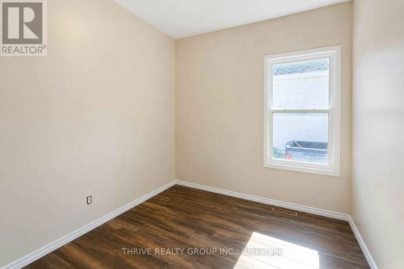 REAR-220 Hamilton Road, London, ON, N5Z 1R1 - 10