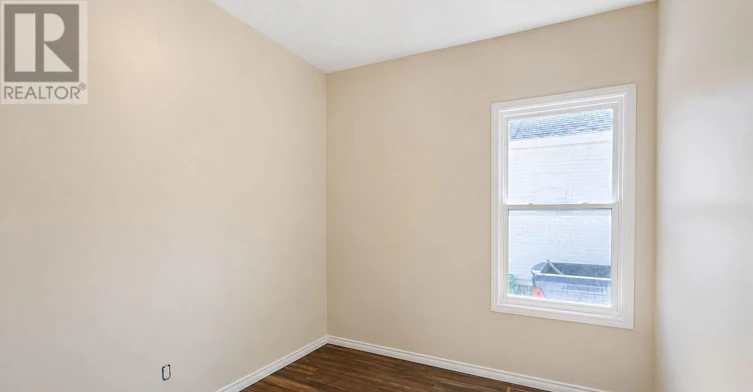 REAR-220 Hamilton Road, London, ON, N5Z 1R1 - 10