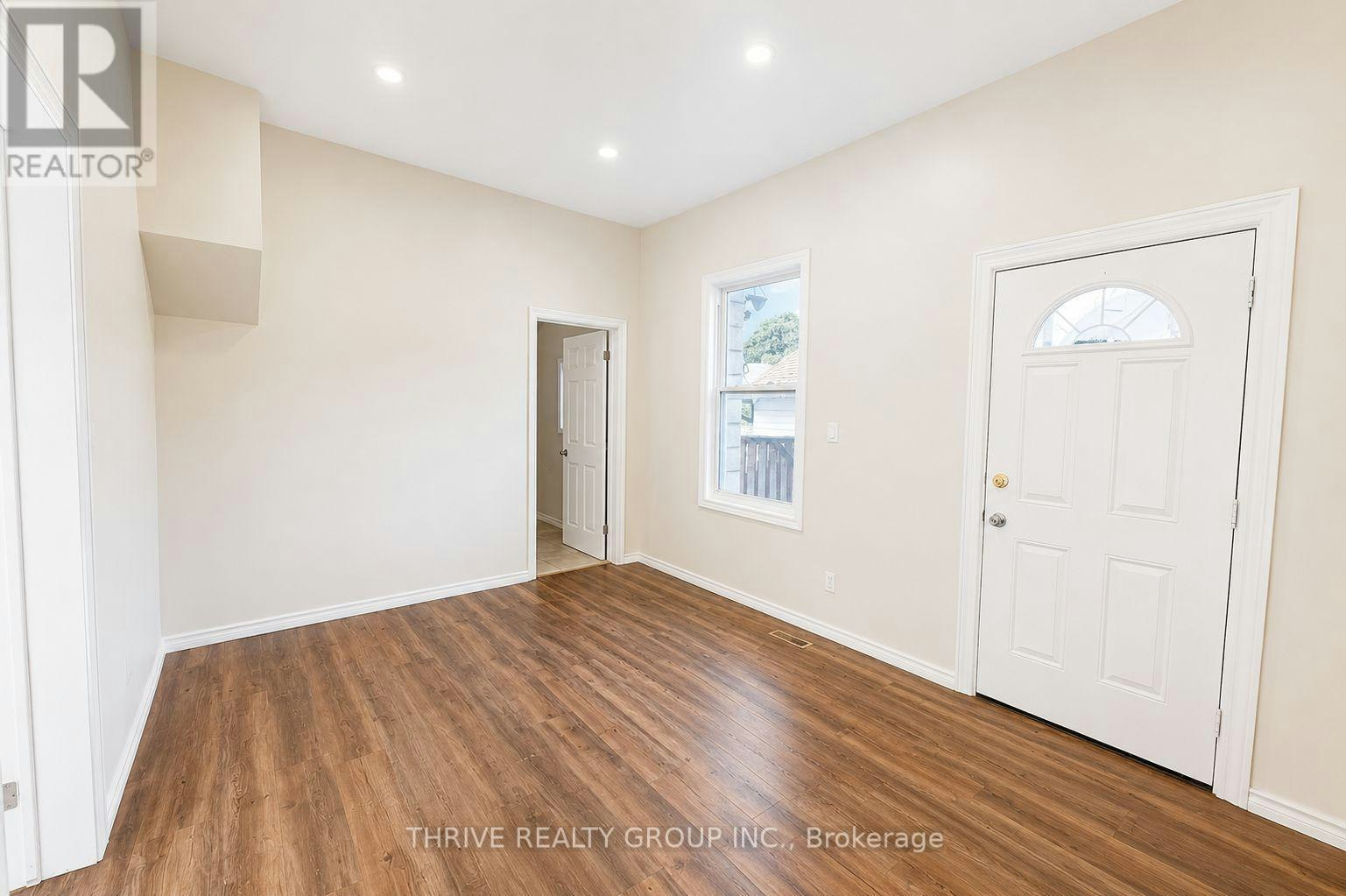 REAR-220 Hamilton Road, London, ON, N5Z 1R1 - 6