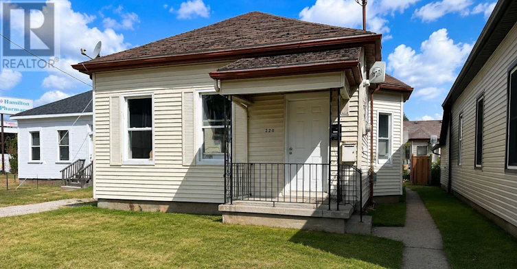 REAR-220 Hamilton Road, London, ON, N5Z 1R1