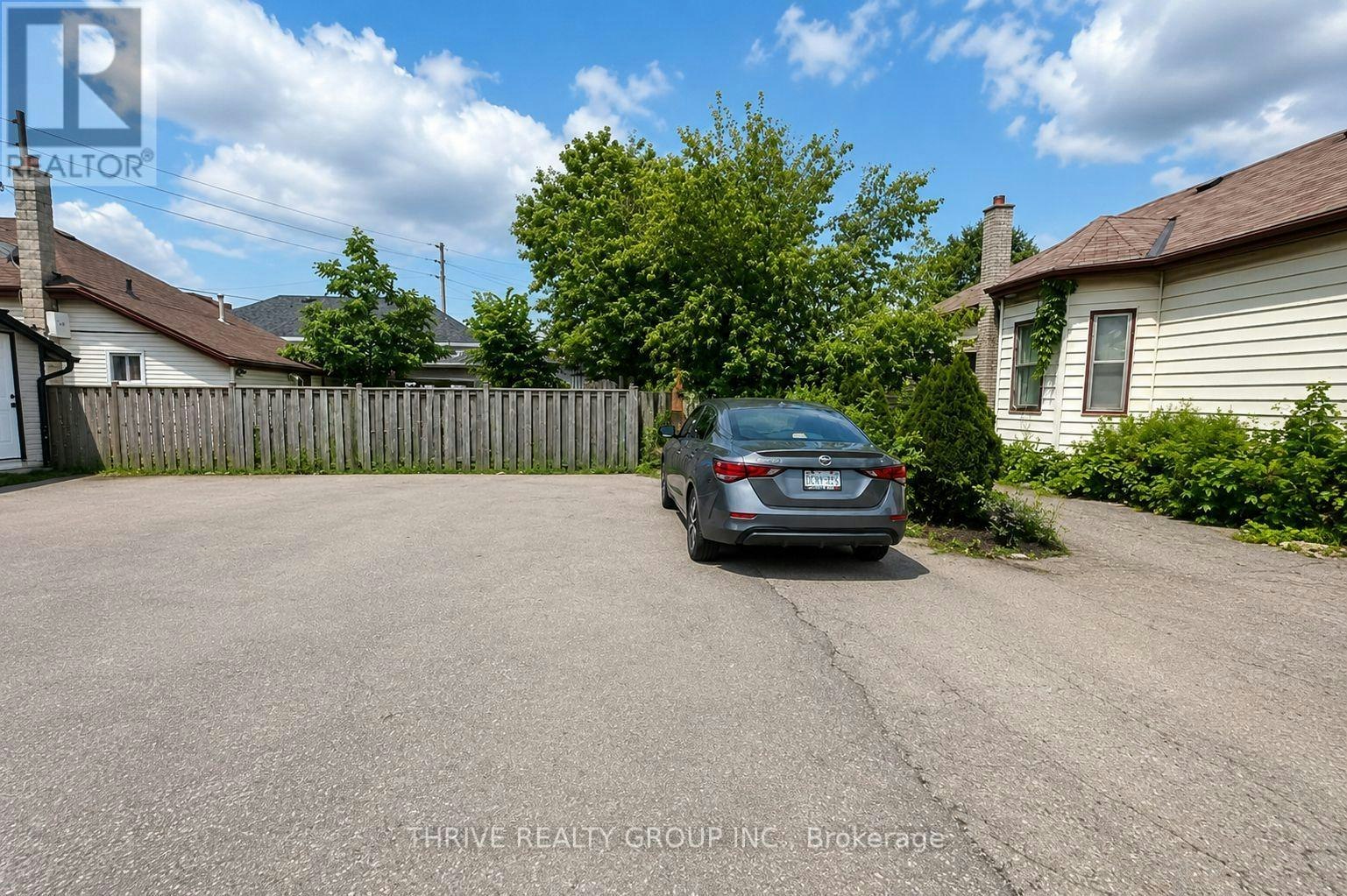 REAR-220 Hamilton Road, London, ON, N5Z 1R1 - 2
