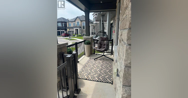 1869 Narcissus Gardens, Pickering, ON, L1X 2R2 - 6
