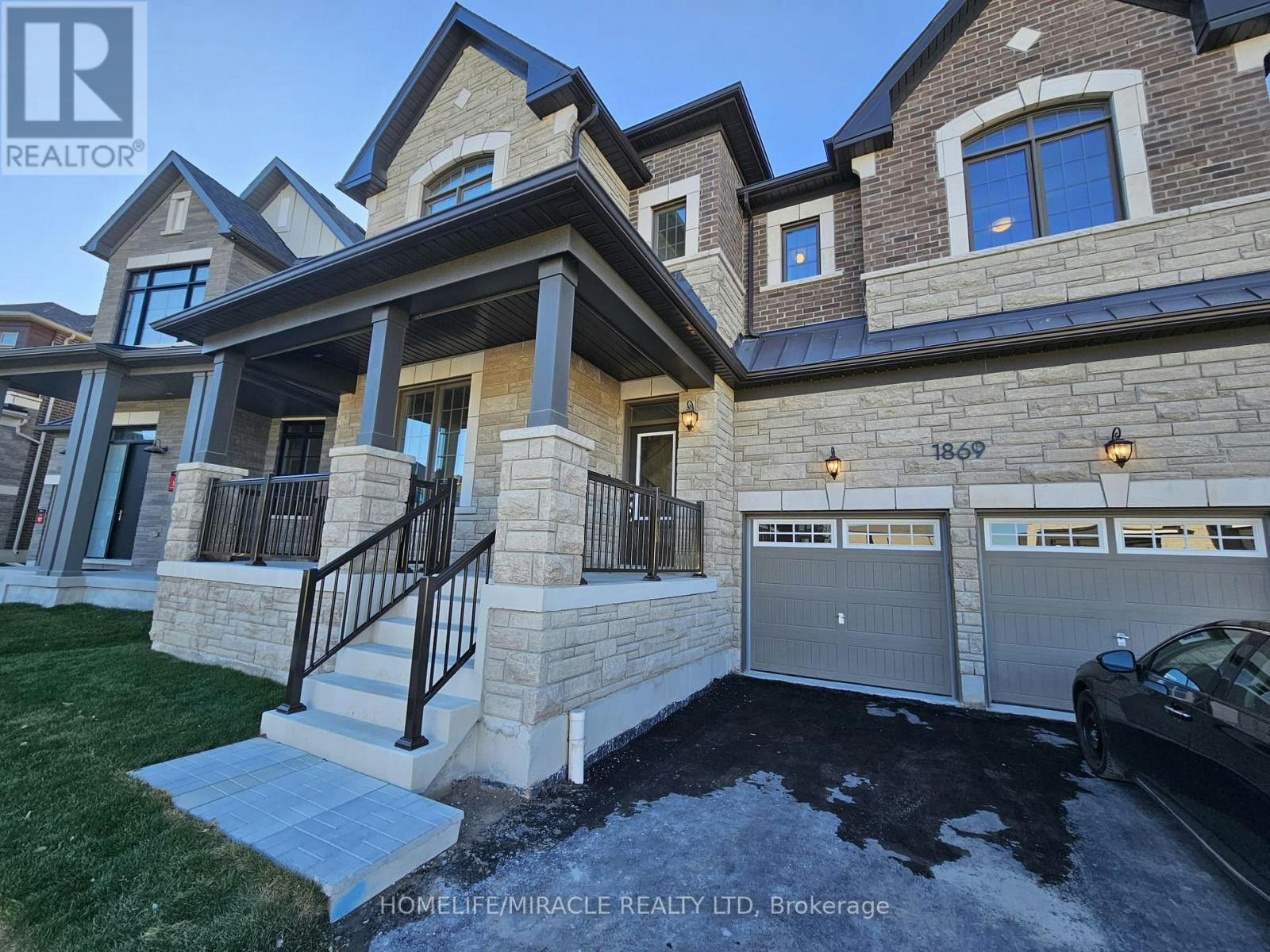 1869 Narcissus Gardens, Pickering, ON, L1X 2R2